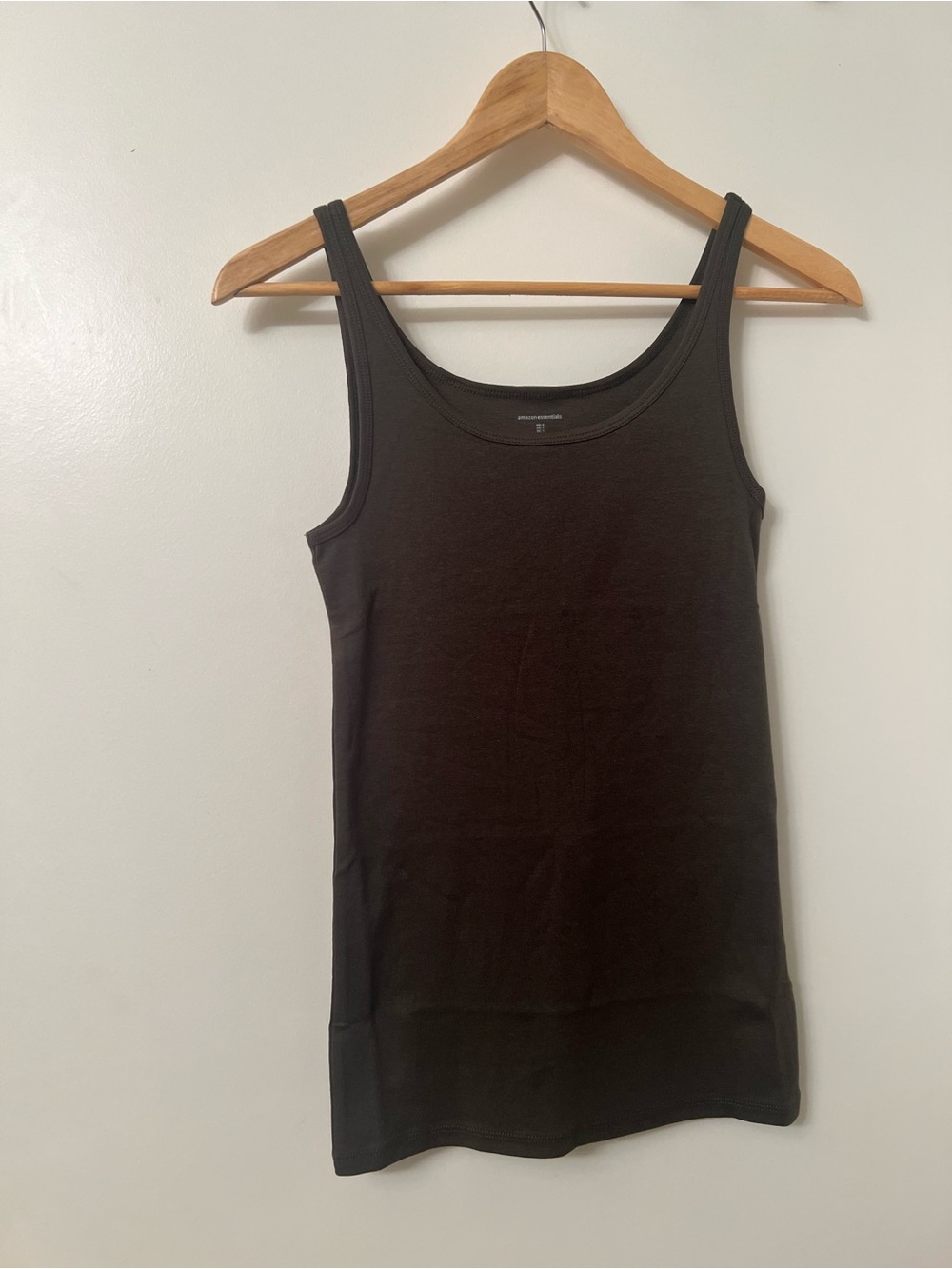 Amazon Essentials Slim Fit Tank Top Set – Black & Olive, Size Small - Picture 6 of 9